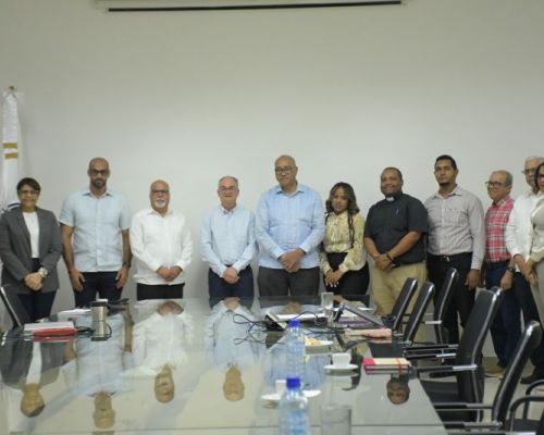 El IPL es sede de importante conversatorio sobre Minería