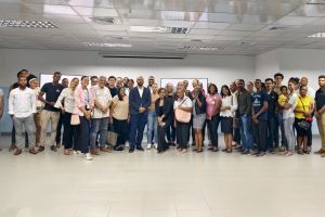    Más de 100 Mipymes y emprendedores se capacitan en uso de Inteligencia Artificial para el marketing digital